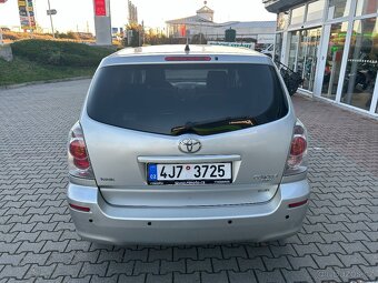 Toyota Corolla Verso 2.2 D-Cat 2006 - 6