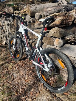 GIANT Celoodpružené kolo - 6