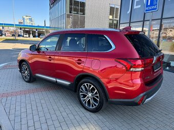 Mitsubishi Outlander 2.3Di-D 110kW 4x4 Automat - 6