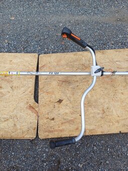 Křovinořez Stihl FS 120 - 6