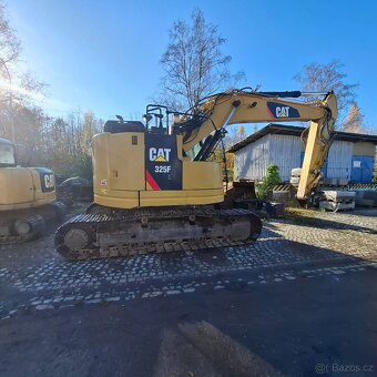 CAT 325F L CR pásové rypadlo - 6