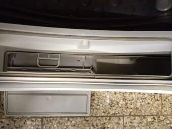 Sušička prádla s tepelným čerpadlem AEG - 6