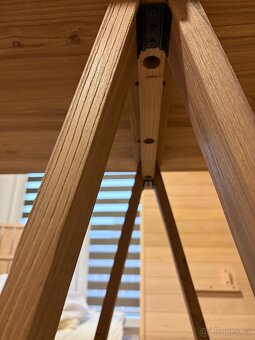 Dřevěný stůl s podstavcem z jilmového dřeva - 6