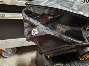 Pravé přední světlo VW Golf Sportsvan - 6