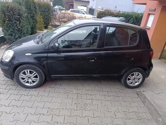 Toyota Yaris 1.0 48kw - 6