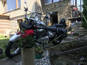 Suzuki VL 125 Intruder - 6