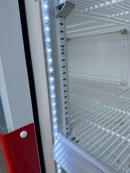 Prosklená chladicí lednice 117x63,5x226cm - 6
