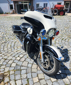HARLEY DAVIDSON ELECTRA GLIDE POLICE - 6