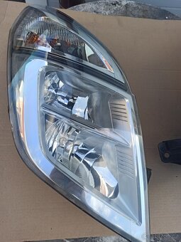 NISSAN NV400 světla - 6