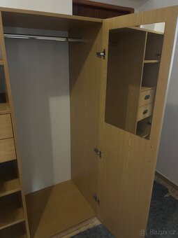 Šatní skříň - 6