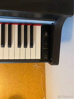 Prodám digitální piano Kurzweil Young Chang LR-9700 - 6