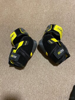 Hokejová výstroj a výzbroj - 6