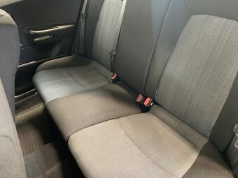 Kia Ceed 1.4CVVT ,  66 kW benzín, 2010 - 6