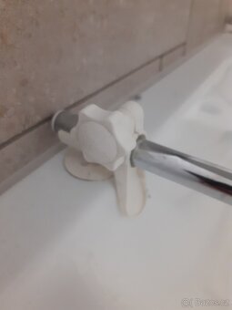 Přebalovací pult s vaničkou - 6