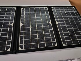 Skládací solární nabíječka - 6