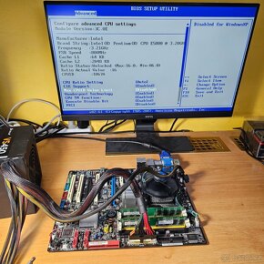 SET: Základní deska + Intel Pentium E5800 + 2GB RAM - 6