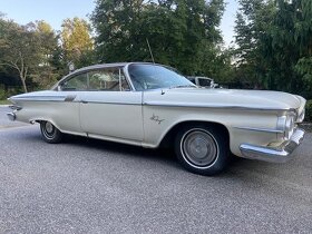 Plymouth sport fury 1961 americký křižník ,,rezervace,, - 6