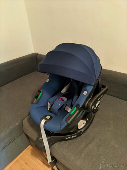 Maxi-Cosi Pebble 360 s otočnou základnou FamilyFix Pro - 6