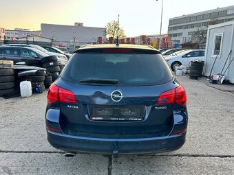 Opel Astra J kombi, najeto 126.908 km, 2 sady kol - 6