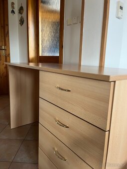 Kancelářský stůl - 6