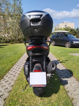 Prodám skútra Aprilia SR GT 200 - 6
