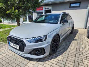 nový model Audi RS4 r.2022 21tiskm záruka 1/2027 - 6
