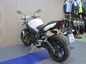 Triumph Street Triple 675 - 6