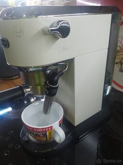 KÁVOVAR DELONGHI DEDICA STYLE EC685.M - 6