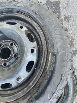 Pneu Vraník 185/60 r14 - 6