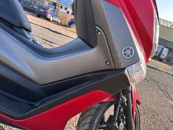 YAMAHA 125 MMAX skútr - 6