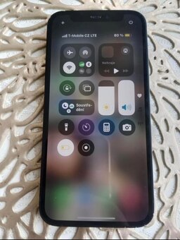 iPhone 12 - 6