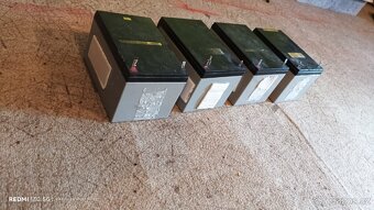 2x koloběžka nitro scooter,4x Baterie,1x Nabíječka - 6