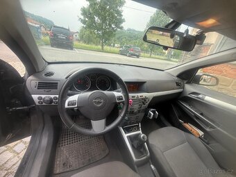 Opel Astra H Caravan - 6
