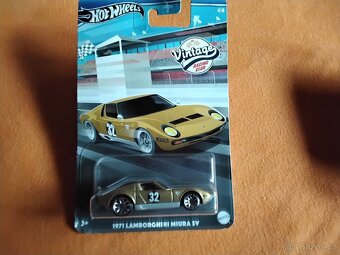 Hot Wheels 5 - 6