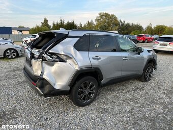 Toyota RAV 4 Rok výroby: září 2022 Stav tachometru: 80 000 - 6