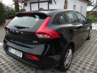 AKCE Volvo V40 D3 150k.s Momentum Automat po 1.majiteli - 6