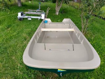 Rybářský člun, loď, veslice Ka 370 - 6