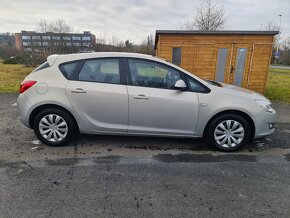 Opel Astra 1.4, 74kW, r.v.2010, klima, 102.000km - 6