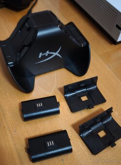Herní konzole Xbox One S 1T, 2x ovladač, sluchátka, hry - 6