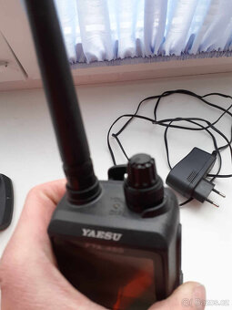 Radiostanice YAESU - 6