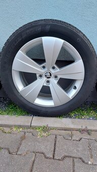 Alu kola 5x112 r17 Triton originál Škoda Superb - 6