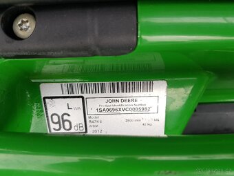 Prodám sekačku John Deer - 6