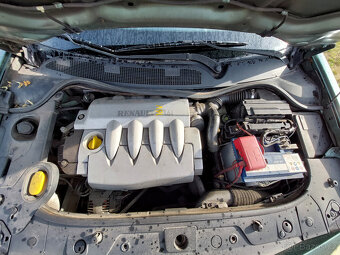 Renault megane 2005 1.6 benzin - 6
