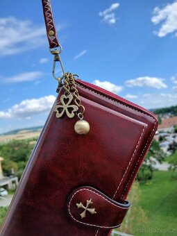 Elegantní dámská peněženka Baellerry s kapsou na mobil - 6