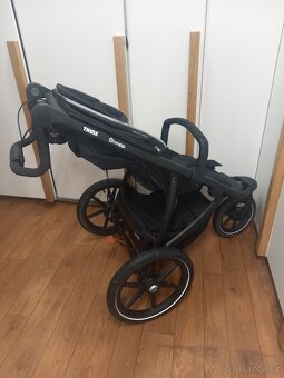 Thule Urban Glide 2 (komplet sada +autosedačka s izofixem) - 6