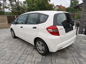 Honda Jazz 1.2i VTEC 66kw facelift - 121996km - PEKNY STAV - 6