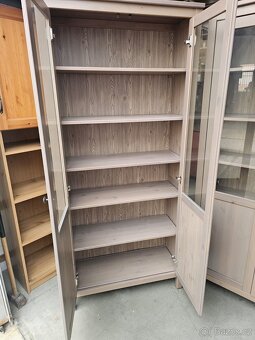VITRÍNA IKEA HEMNES BEZ ZNÁMEK UŽÍVÁNÍ - 6