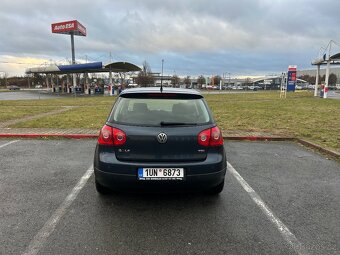 Volkswagen Golf V 1.9 TDI - 6