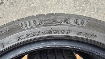 Letní pneu 225/45/17 Nexen - 6