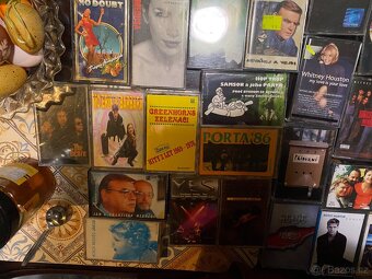 Mc kazety 30 kusu Pink Floyd , brontosauri, Scorpions AC-DC - 6